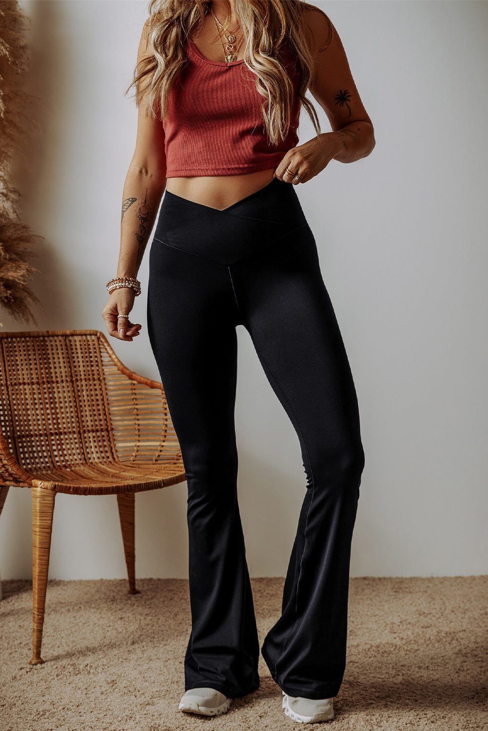 Vera Flare V-Shape Leggings